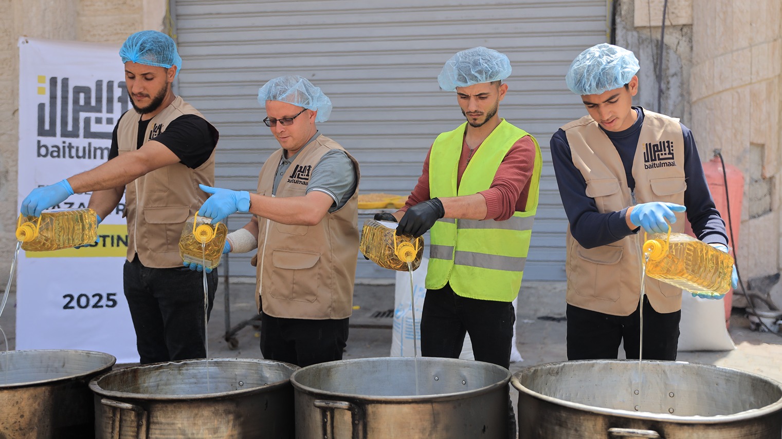 تروبارتنرز التجارية | تقديم 14 ألف وجبة في غزة  